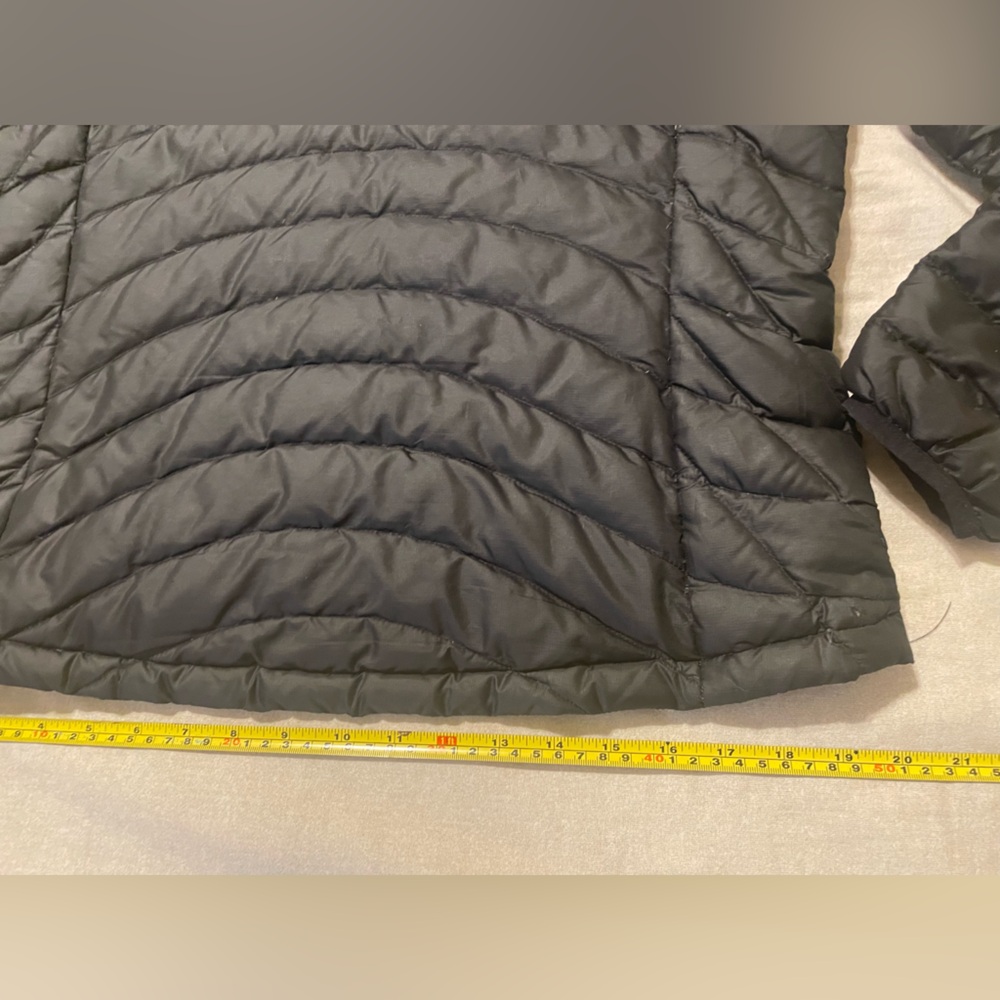 Patagonia Women's Black Down Sweater Jacket - Smal - Picture 8 of 9